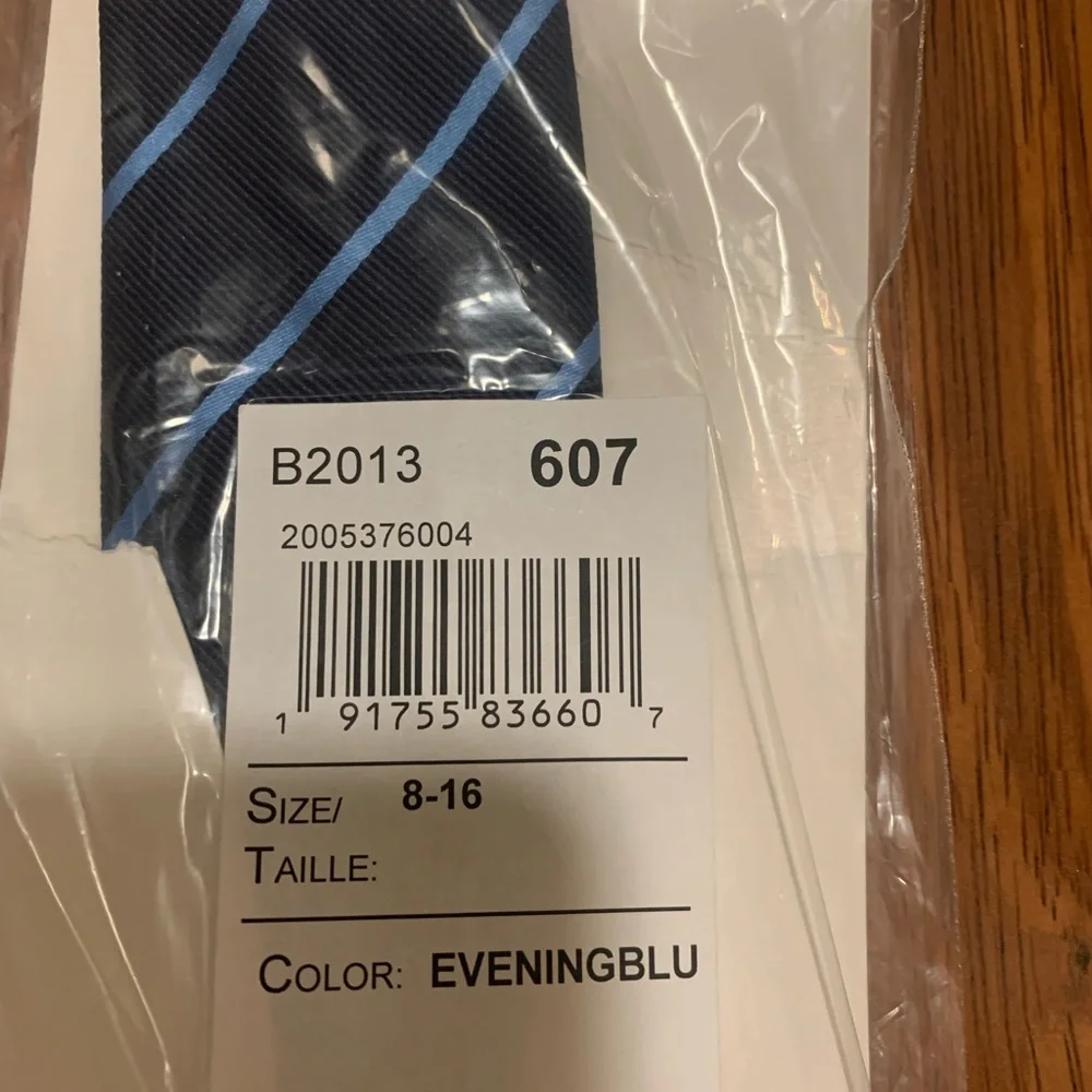 *2 for $10 item* Children’s Place boys tie